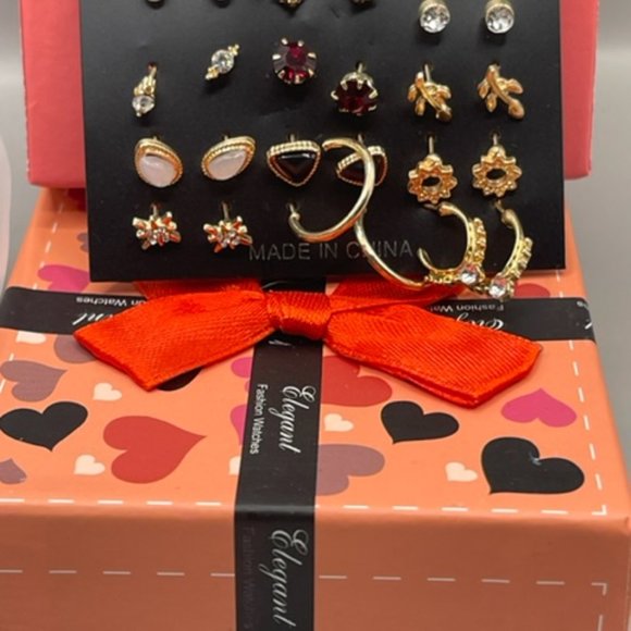 New 12 Pairs of earrings and FREE SUNGLASSES - Picture 3 of 6